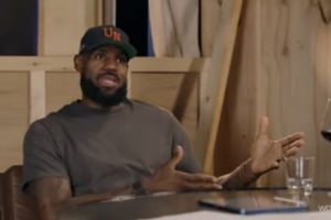 詹姆斯：我知道我们会经历困难时期的 此时我们必须展开坦诚沟通