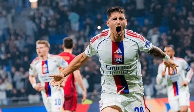 赛事观看-官方：里昂买断朗斯前锋萨特里亚诺，并将他外租至赫塔费